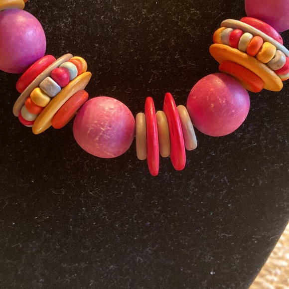 Colorful Beaded Necklace - Picture 5 of 6